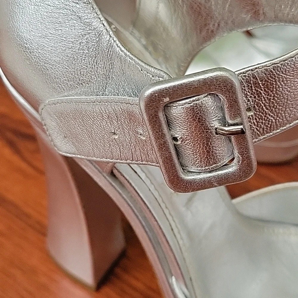 Miu Miu Metallic silver leather platform sandals Size 36